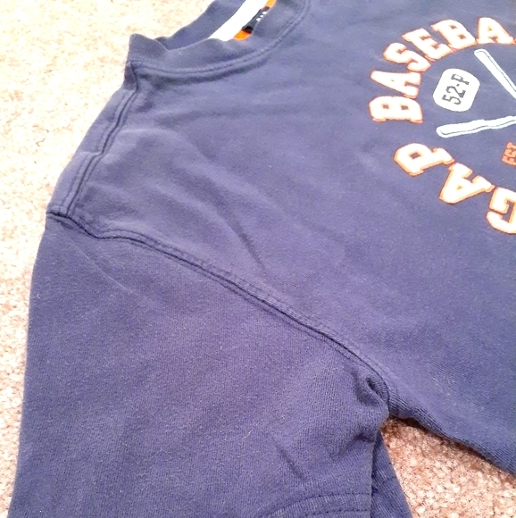 Gap kids shirt - Picture 2 of 4